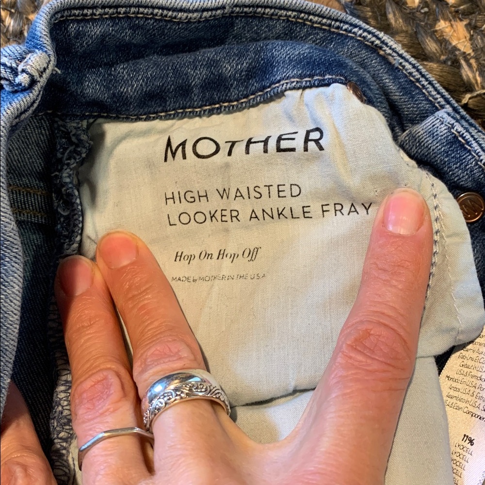 MOTHER High Waisted Looker Ankle Fray Denim Jeans in Hop On Hop Off size 24 - Picture 6 of 13
